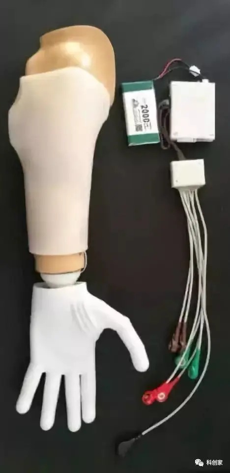 1762162237930388.jpg 8f230359e7d192144653c7ead81c92ae.jpg